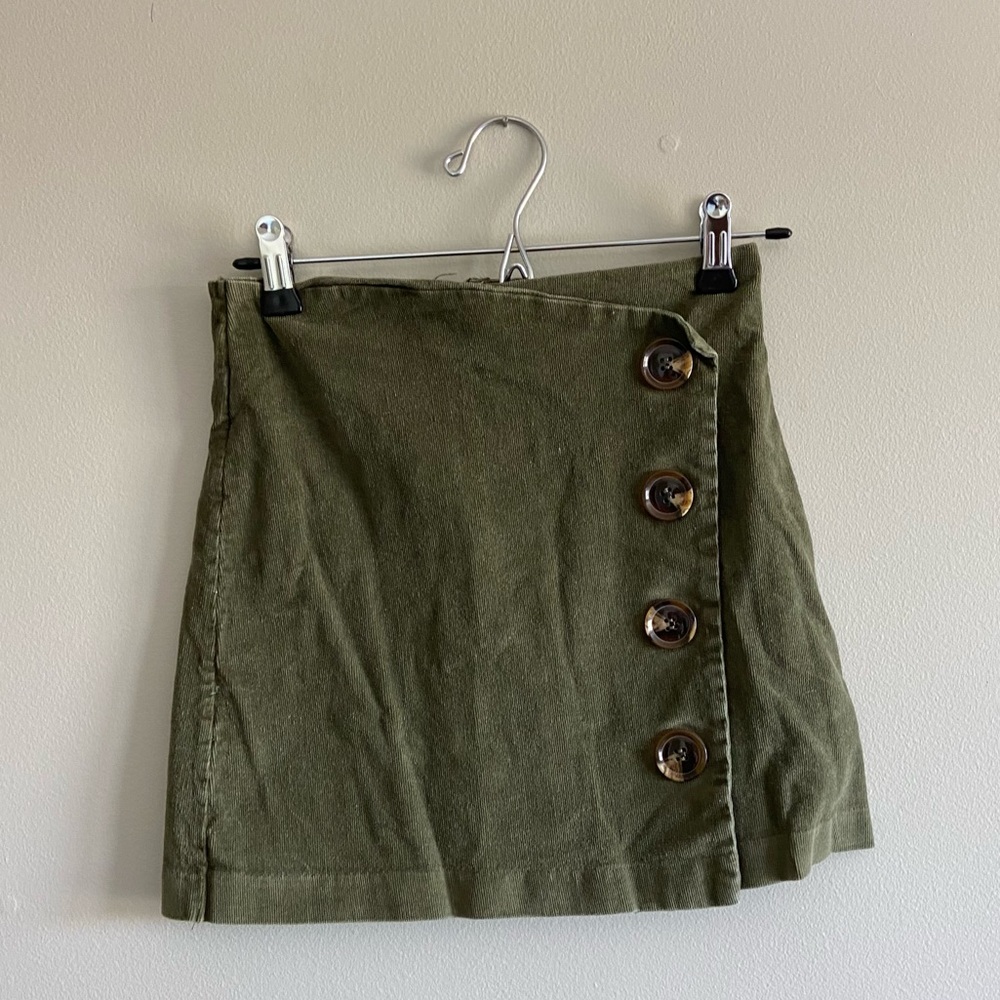 Green Buttoned Skirt